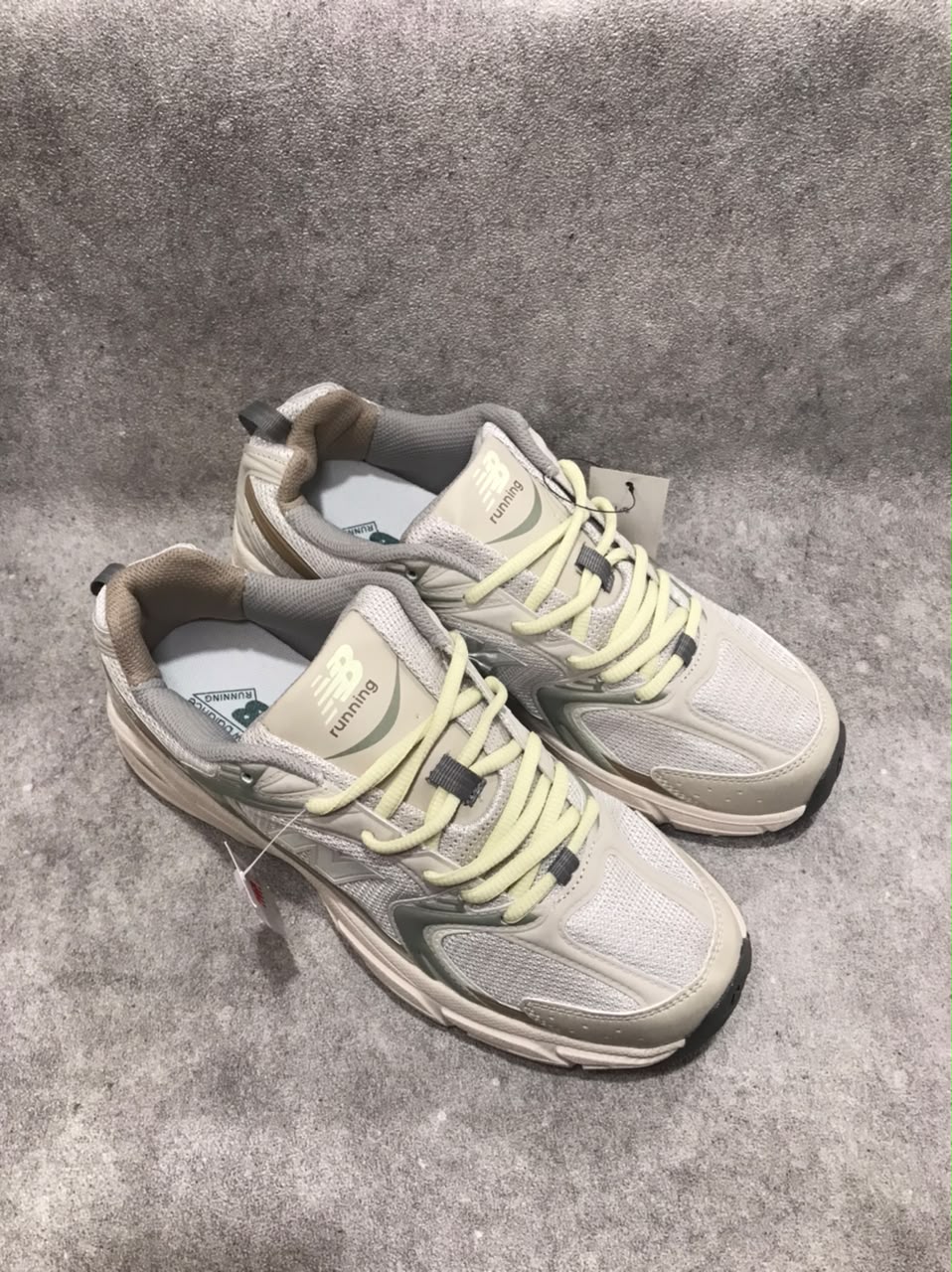 NB 530 CREAM BEIGE - Casual di toko sepatu Situbondo