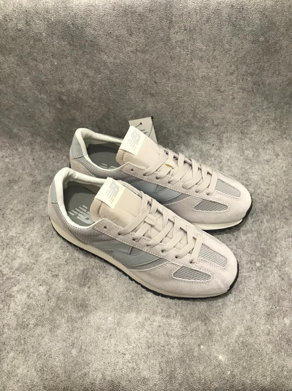 NB 373 V2 WHITE GREY - Sepatu New Balance Lifestyle di Berlimpahshoes Situbondo