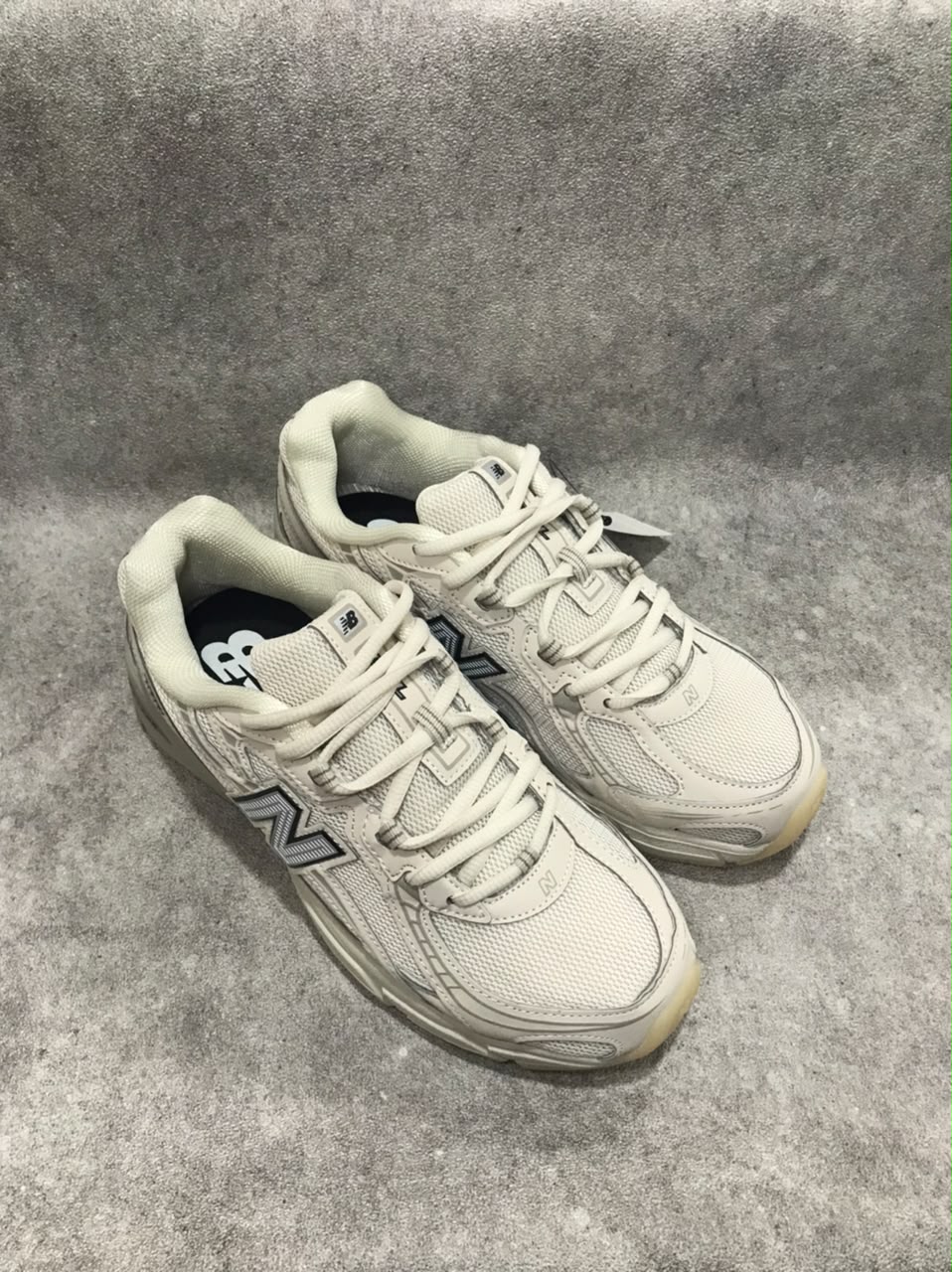 NB 740 CREAM  - Casual di toko sepatu Situbondo