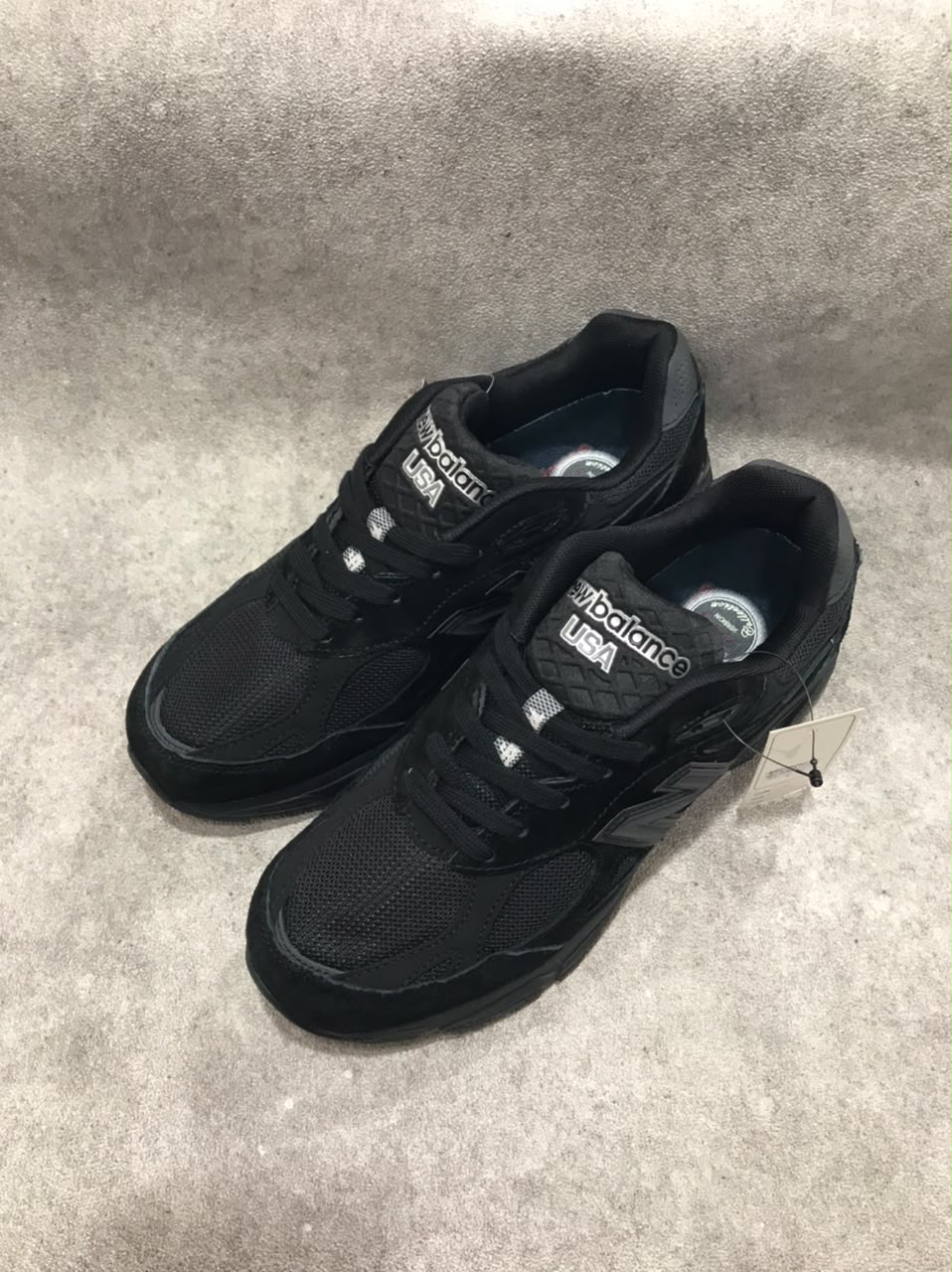 NB USA 990 BLACK - Sneakers di toko sepatu Situbondo