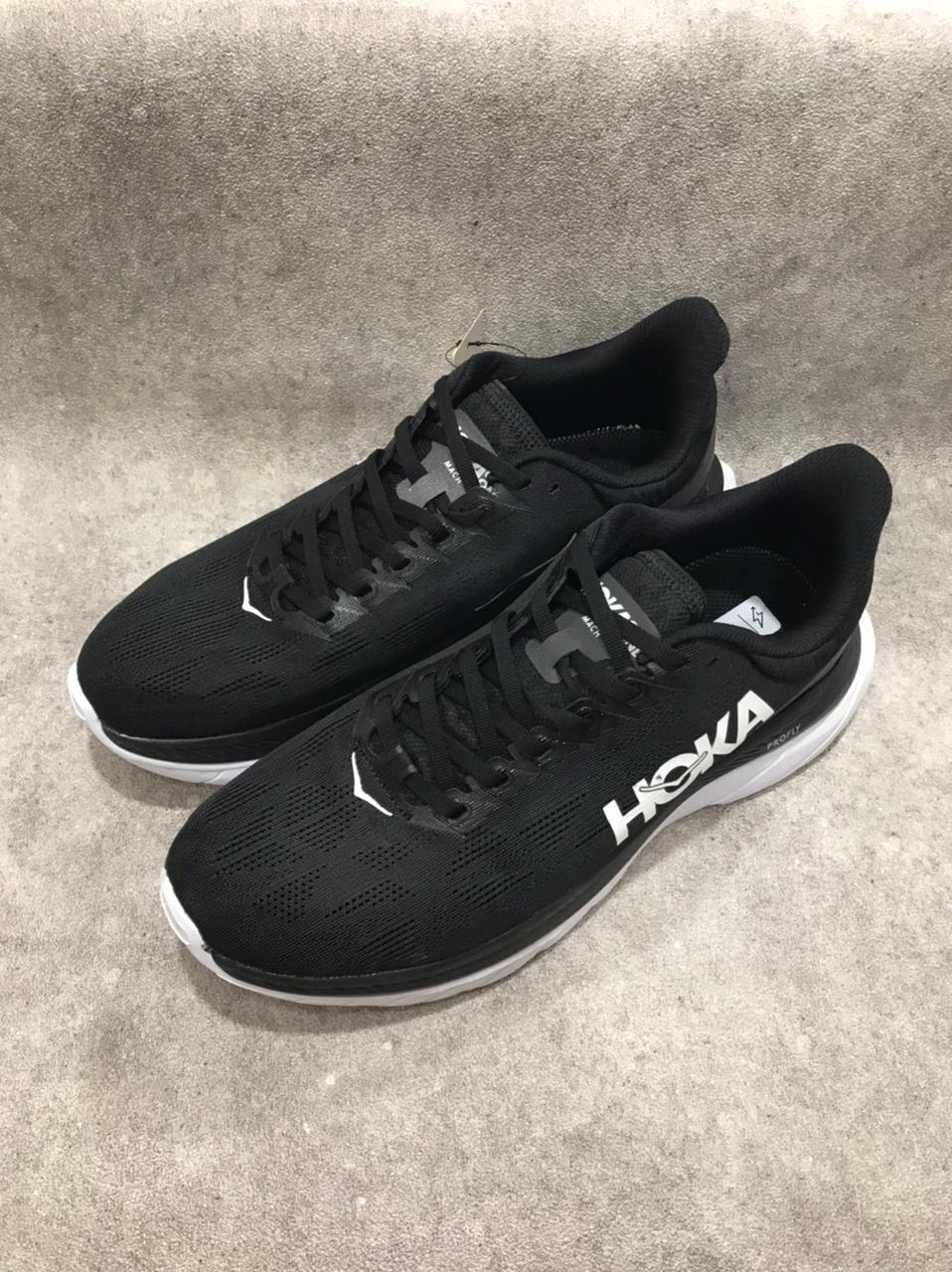 HOKA MACH HITAM PUTIH - Sepatu HOKA Running di Berlimpahshoes Situbondo