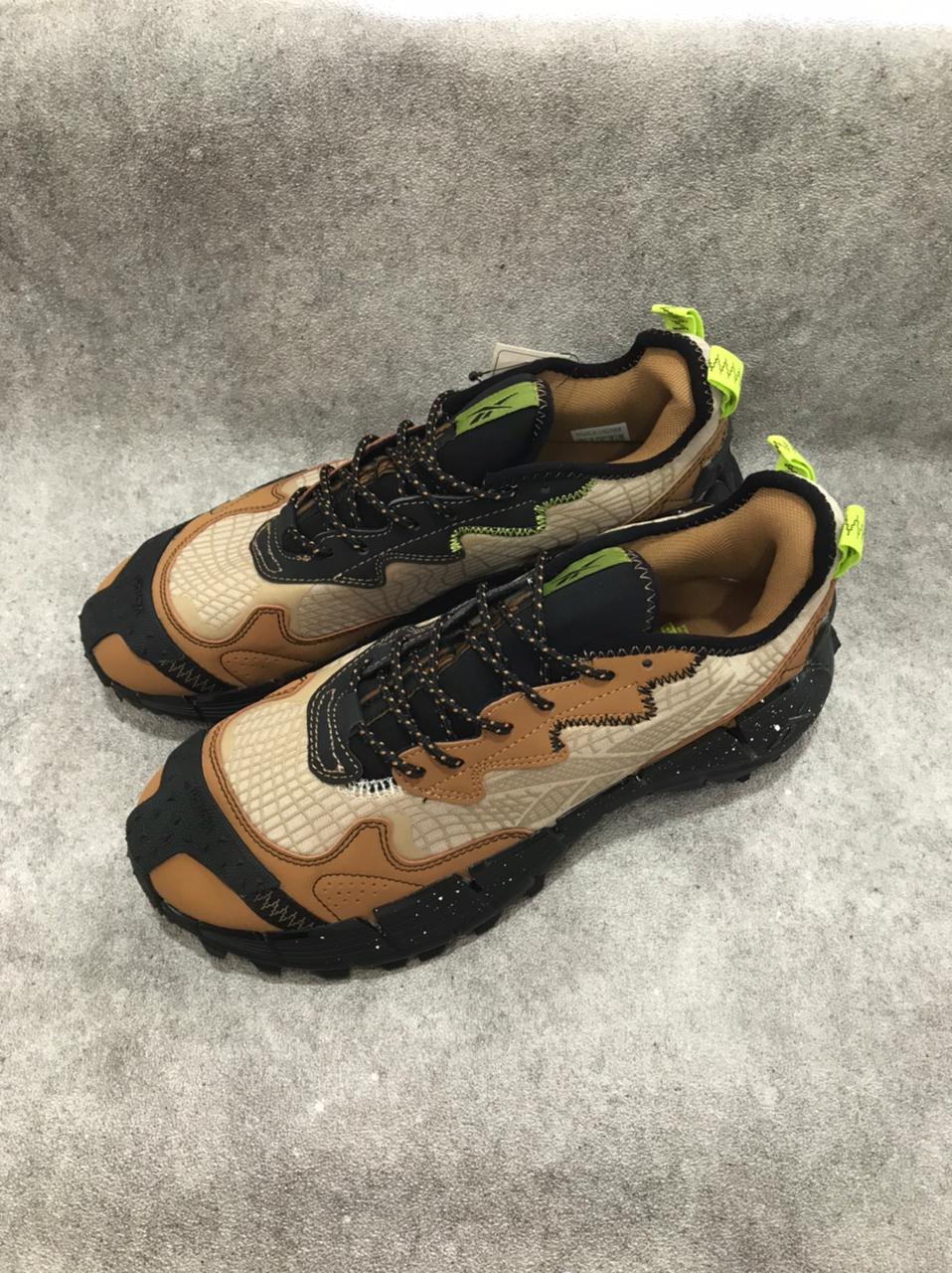 REEBOK CLASSICS VIBRAM COKLAT - Sepatu Reebok Casual di Berlimpahshoes Situbondo
